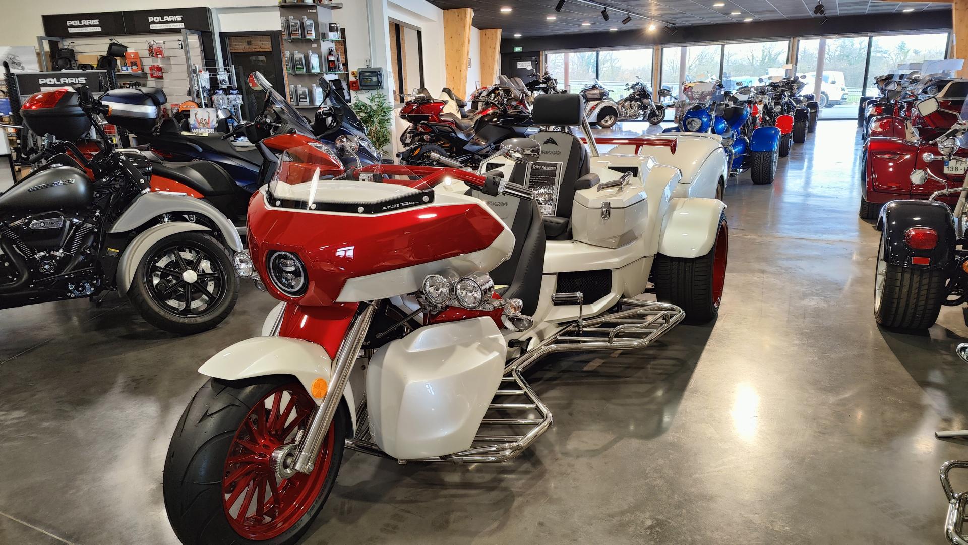 ERITRIK SHOWROOM