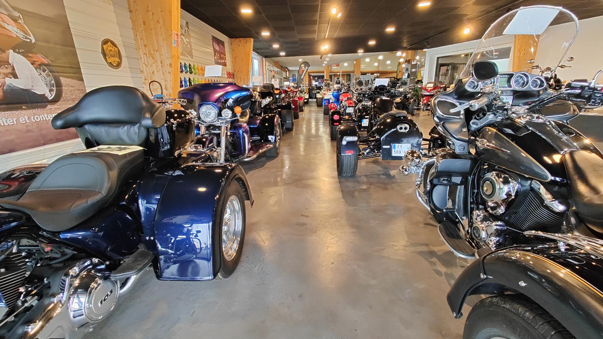 ERITRIK SHOWROOM